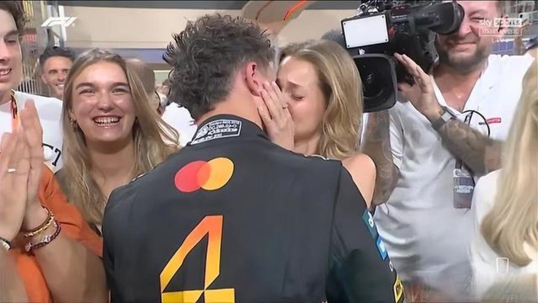 红牛二队轻取迈凯伦,诺里斯统治全场 红牛二队轻取迈凯伦,诺里斯统治全场