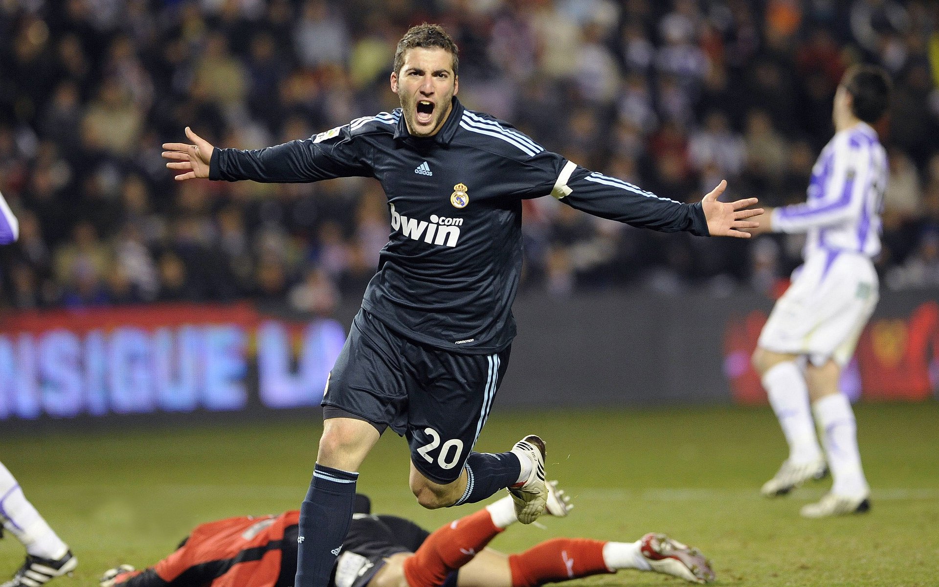 当韩国封锁遭遇桑巴军团，哈弗茨如何成为打破平衡的胜负手