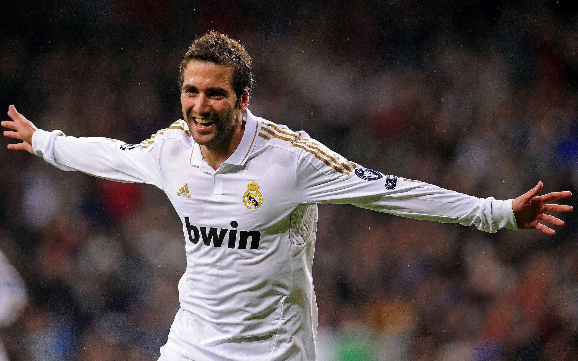 亚平宁烽火与东方雄心，当意甲焦点战遇见雄鹿力克浙江队